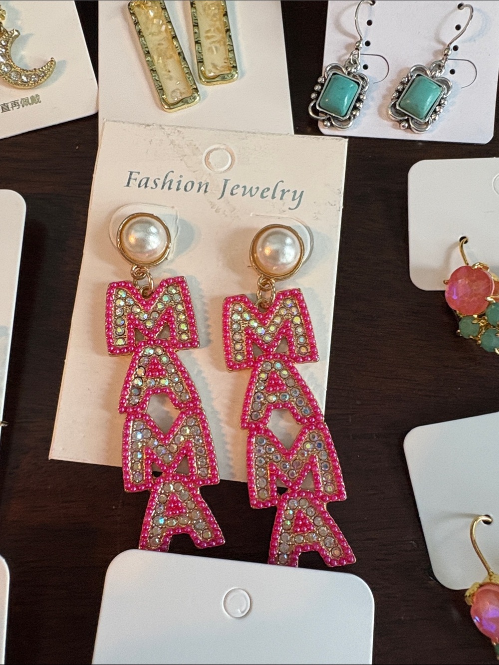 Lot of women’s fashion earrings - Picture 15 of 17